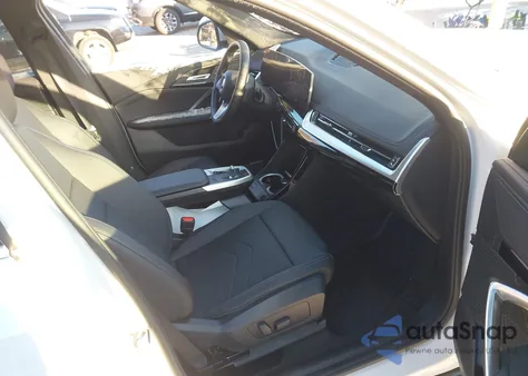 2024 BMW X1 xDrive28I z USA, uszkodzony, nr VIN WBX73EF03R5Y69947